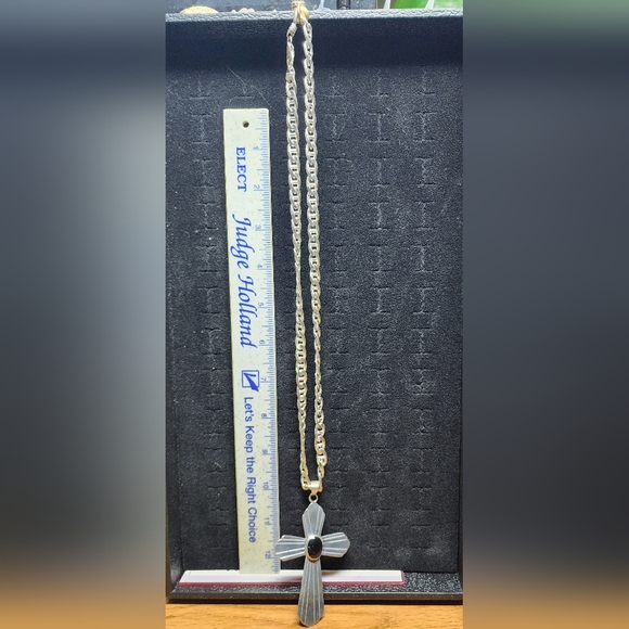 Sterling Silver Mariner Chain Crucifix Cross with Onyx Cabachon Marked Tested +